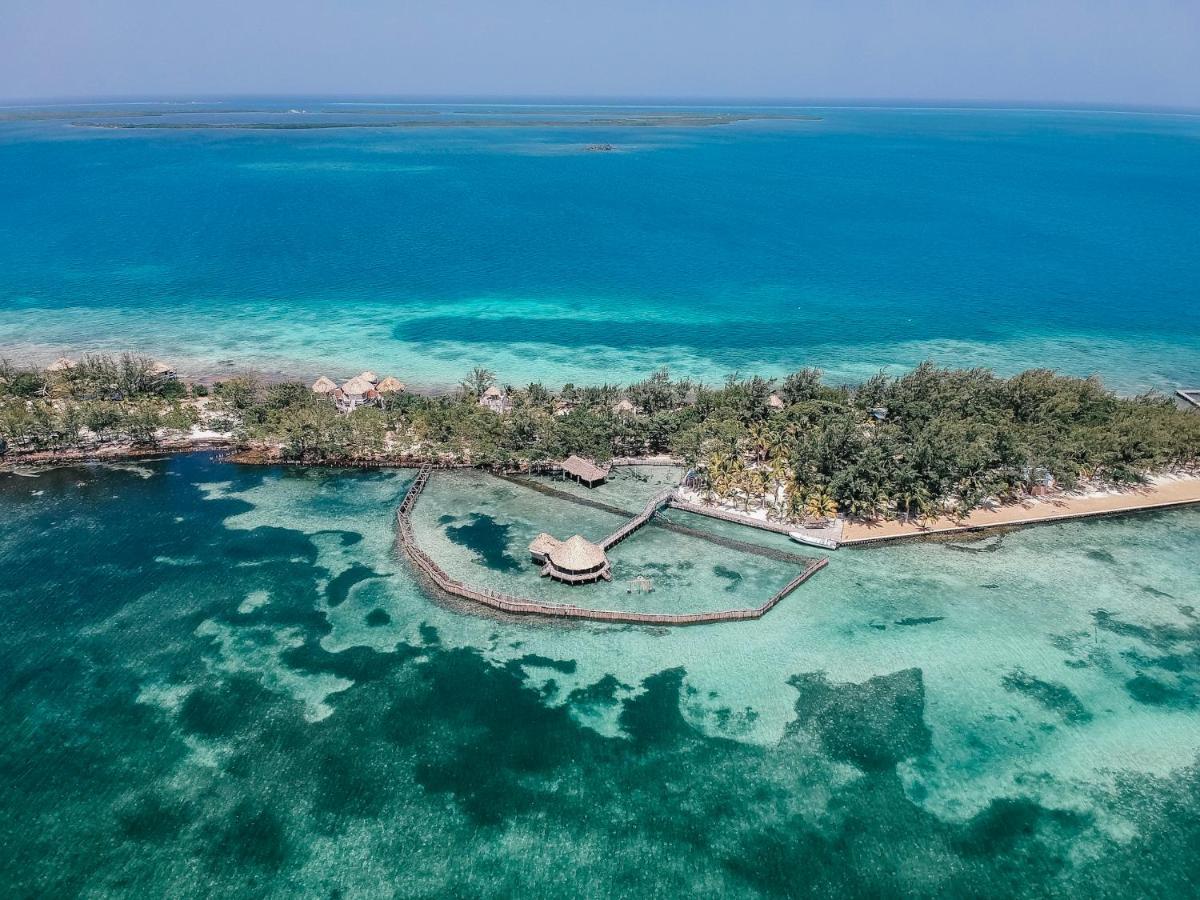 Thatch Caye Resort A Muy'Ono Resort Хопкинс Экстерьер фото