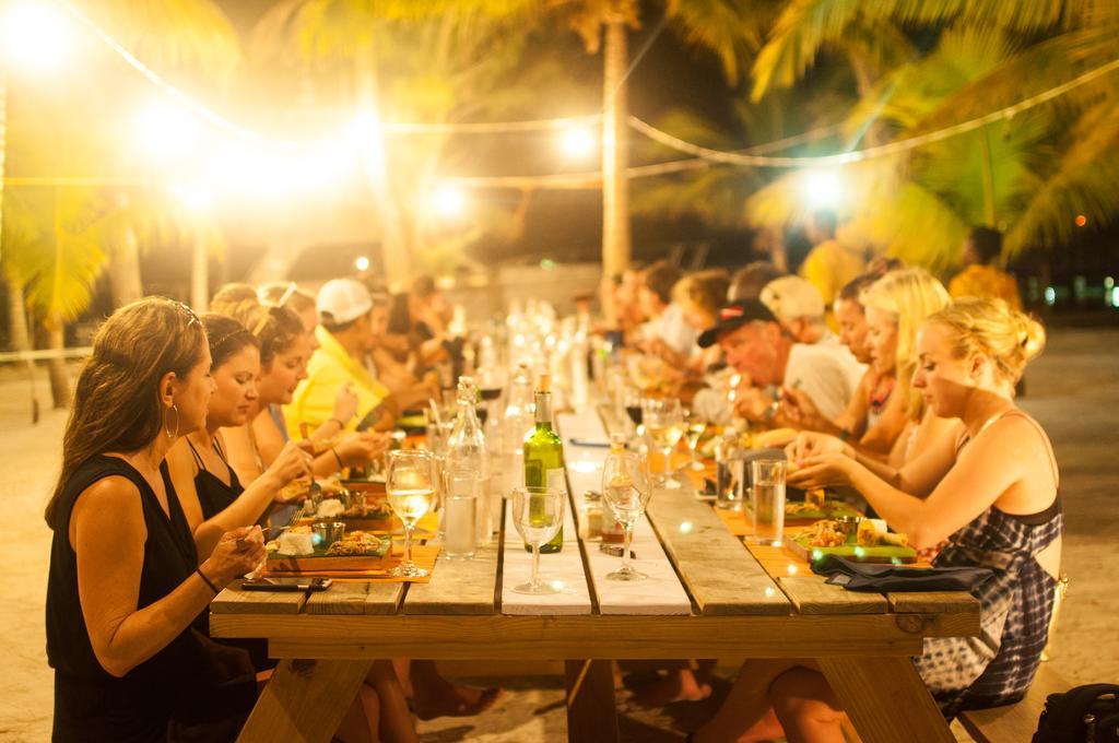 Thatch Caye Resort A Muy'Ono Resort Хопкинс Экстерьер фото